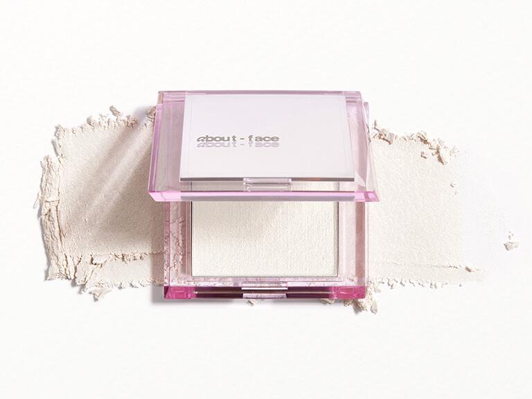 Light Lock Iluminating Powder - Smother - Cryvel